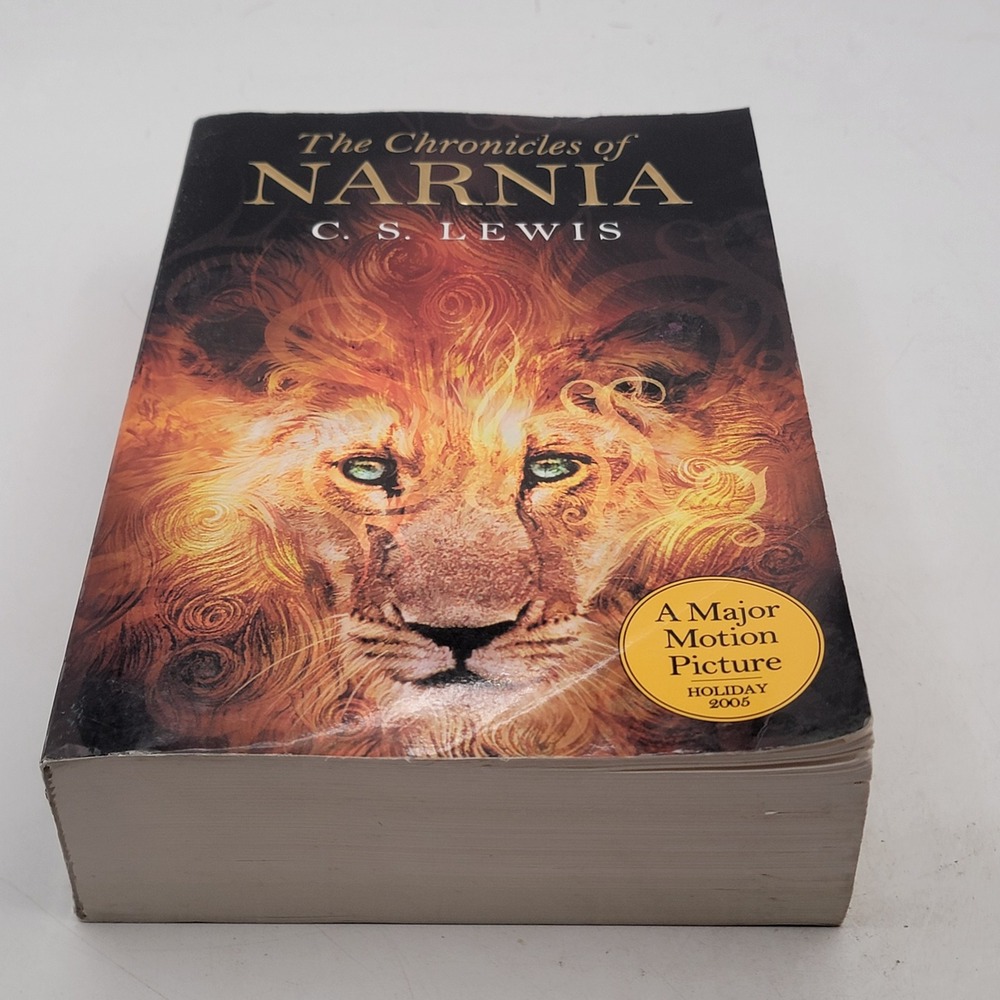 C.S. Lewis The Chronicles of Narnia Paperback 2001 First American Ed Good